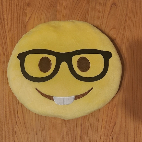 Happy Emojie Nerd 🤓 Pillow EUC - Picture 6 of 6